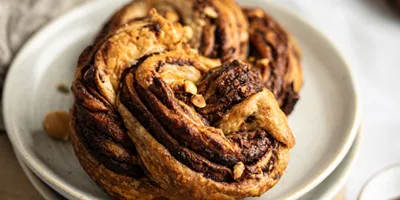 Babka pâte à tartiner et noisettes