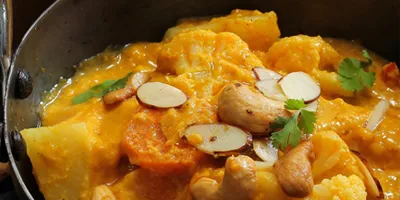 Curry de tofu aux noix de cajou