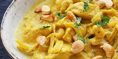 Poulet sauce curry et noix de cajou