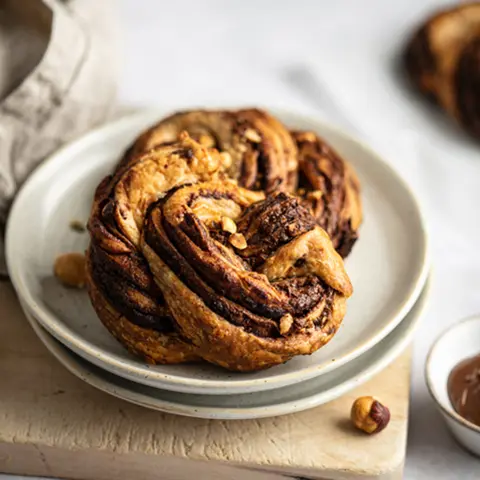 Babka pâte à tartiner et noisettes