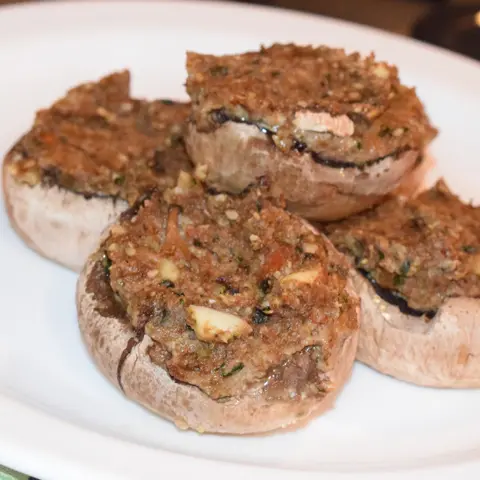 Champignons farcis aux fruits secs