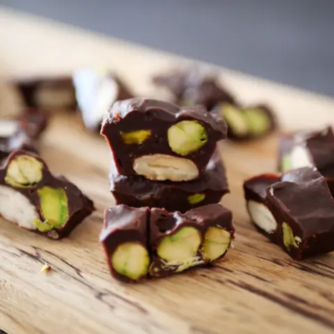 Chocolat à croquer aux fruits secs